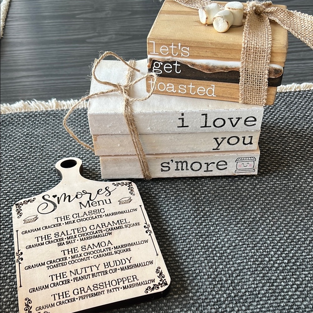 Rustic S'mores Farmhouse Recipe Board and Decorative Books